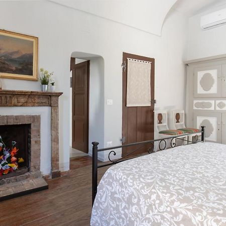 Casa Cecilia Leilighet Santo Stefano Belbo Eksteriør bilde