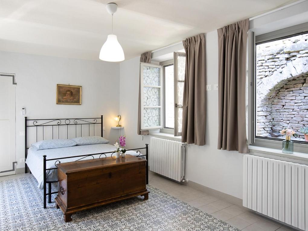 Casa Cecilia Leilighet Santo Stefano Belbo Eksteriør bilde